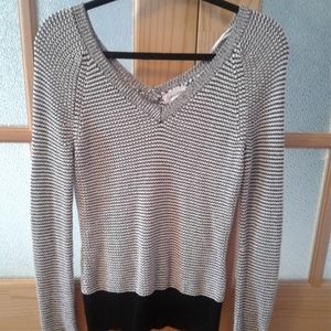 CALVIN KLEIN SWEATER